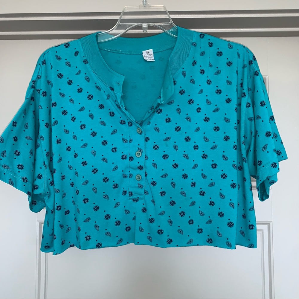 Vintage Teal Paisley Cropped Henley
